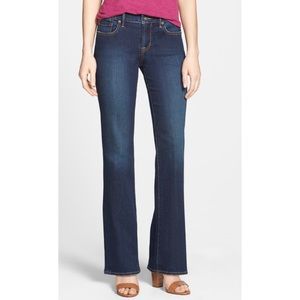 Lucky Brand Sweet’N Low blue jeans size 6/28R